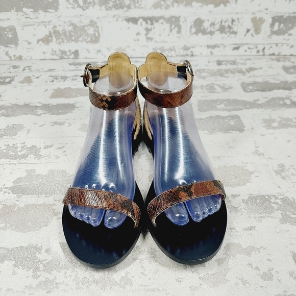 New L'agence Brown Snakeskin Ankle Strap Leather Flat Sandals H 573 - Picture 3 of 11